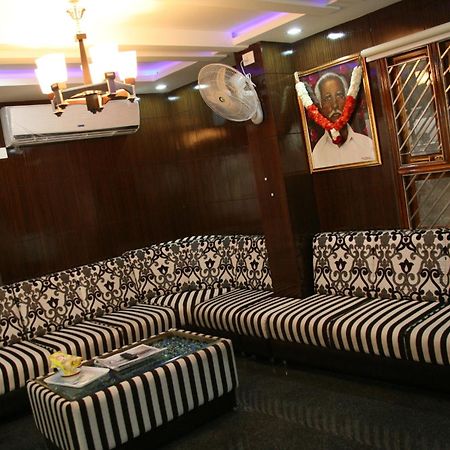 Kvp Inn Τιρουπάτι Εξωτερικό φωτογραφία
