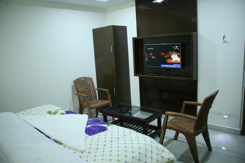 Kvp Inn Τιρουπάτι Εξωτερικό φωτογραφία
